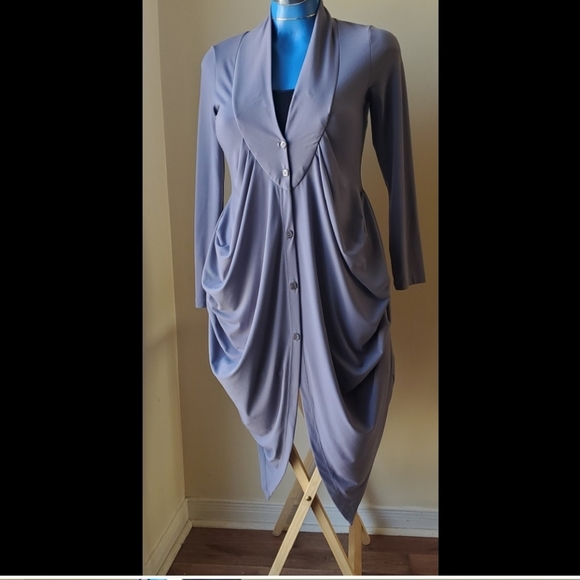 Max and Cleo - Picture 1 of 6